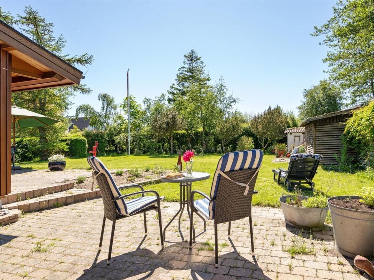 Bøtø By Holiday Home Agda - 100M From The Sea In Lolland- Falster And Mon By Interhome מראה חיצוני תמונה